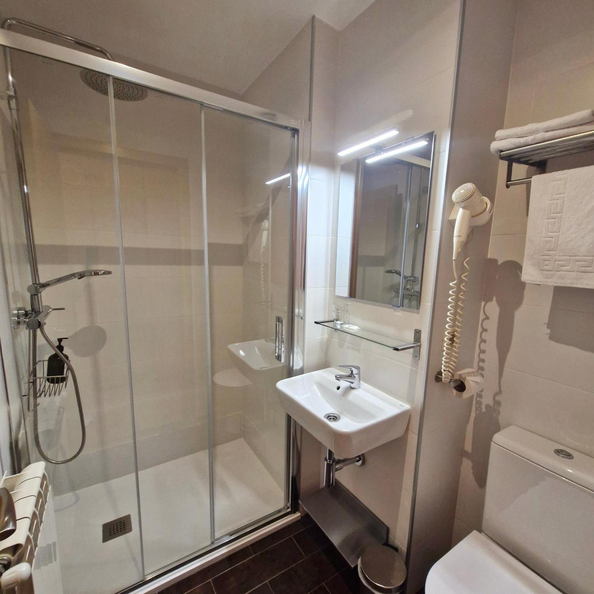 Hotel Dabeleira Luarca Zewnętrze zdjęcie